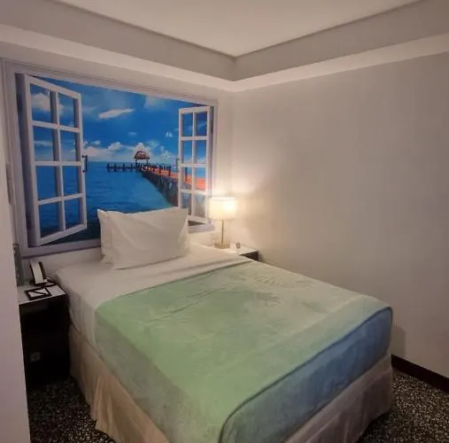 Hotel One Cristina Manila