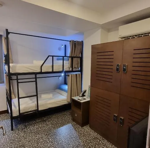 One Cristina Hotel